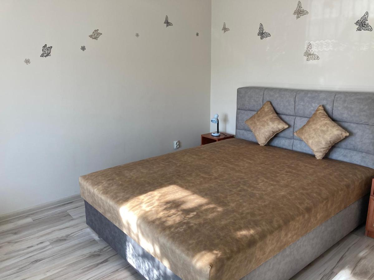 Kristaly Apartman Eger Exterior photo